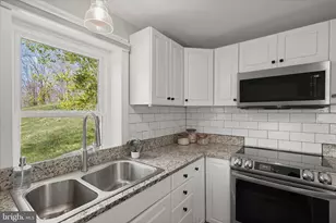 20919 Watermill Rd, Purcellville, VA 20132 - Photo 18