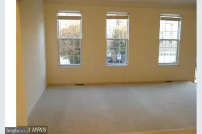 21505 Trowbridge Square, Ashburn, VA 20147 - Photo 2