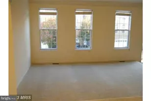 21505 Trowbridge Square, Ashburn, VA 20147 - Photo 2