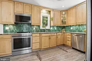 407 Autumn Olive Way, Sterling, VA 20164 - Photo 12