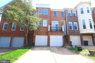 47697 Whirlpool Square, Sterling, VA 20165 - Photo 1
