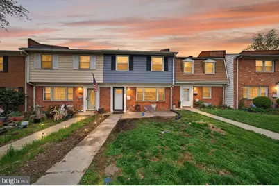 209 Shenandoah Street SE, Leesburg, VA 20175 - Photo 2