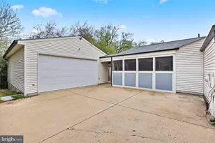 710 N Argonne Ave, Sterling, VA 20164 - Photo 28