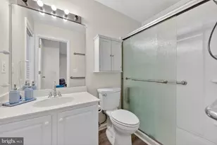 43855 Tattinger Terrace, Ashburn, VA 20148 - Photo 18