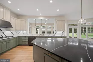 27556 Paddock Trail Pl, Chantilly, VA 20152 - Photo 22