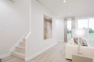 1 Picasso Square, Ashburn, VA 20148 - Photo 4