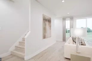 1 Picasso Square, Ashburn, VA 20148 - Photo 16