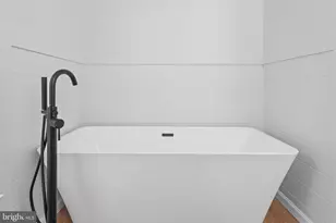 209 E A St, Purcellville, VA 20132 - Photo 36