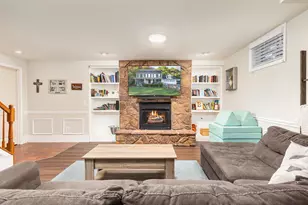 209 E A St, Purcellville, VA 20132 - Photo 40