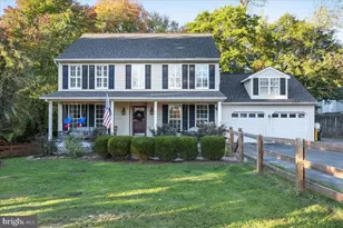 209 E A St, Purcellville, VA 20132 - Photo 1