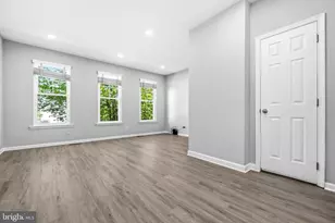 43153 Huntsman Square, Broadlands, VA 20148 - Photo 8