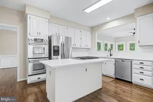 606 Patrice Dr SE, Leesburg, VA 20175 - Photo 2