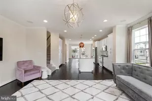 46077 Hall Rd, Sterling, VA 20166 - Photo 10