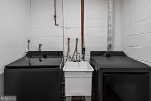 101 Hopeland Ln, Sterling, VA 20164 - Photo 54