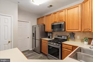 20227 Macglashan Terrace, Ashburn, VA 20147 - Photo 12