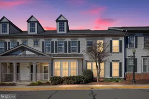 20227 Macglashan Terrace, Ashburn, VA 20147 - Photo 2