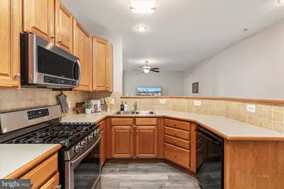20227 Macglashan Terrace, Ashburn, VA 20147 - Photo 10