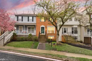 303 Rangers Way SE, Leesburg, VA 20175 - Photo 1