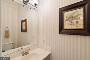 303 Rangers Way SE, Leesburg, VA 20175 - Photo 18