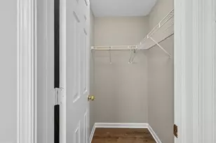 22989 Whitehall Terrace, Sterling, VA 20166 - Photo 16