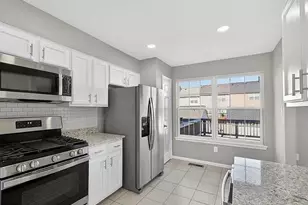 22989 Whitehall Terrace, Sterling, VA 20166 - Photo 10