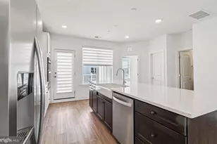 19814 Lavender Dust Sq, Ashburn, VA 20147 - Photo 10