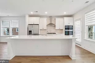 19814 Lavender Dust Sq, Ashburn, VA 20147 - Photo 6