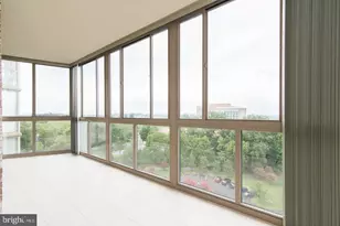 19365 Cypress Ridge Terrace, Leesburg, VA 20176 - Photo 2