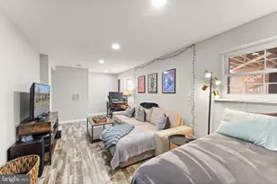 19 Jermyn Ct, Sterling, VA 20165 - Photo 36