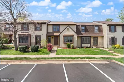 19 Jermyn Court, Sterling, VA 20165 - Photo 2