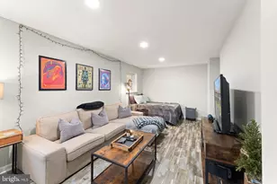 19 Jermyn Ct, Sterling, VA 20165 - Photo 34