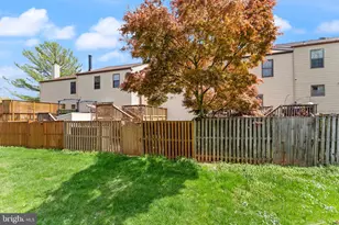 19 Jermyn Ct, Sterling, VA 20165 - Photo 44