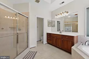 19262 Mill Site Pl, Leesburg, VA 20176 - Photo 14