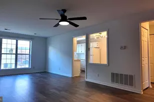 1123 Huntmaster Terrace NE, Leesburg, VA 20176 - Photo 4