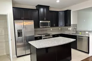 41717 McMonagle Square, Aldie, VA 20105 - Photo 2