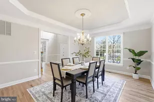 19925 Interlachen Cir, Ashburn, VA 20147 - Photo 10