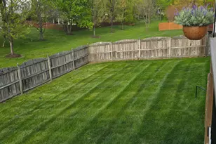 704 Godfrey Ct SE, Leesburg, VA 20175 - Photo 4
