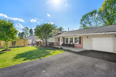 109 N Aspen Avenue, Sterling, VA 20164 - Photo 4