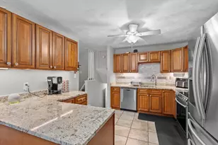 109 N Aspen Ave, Sterling, VA 20164 - Photo 14