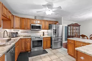 109 N Aspen Ave, Sterling, VA 20164 - Photo 16