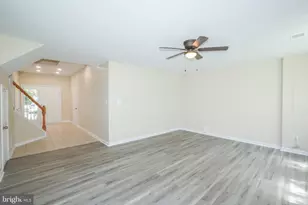 20581 Crestmont Terrace, Sterling, VA 20165 - Photo 4