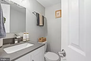 181 N Cottage Rd, Sterling, VA 20164 - Photo 16