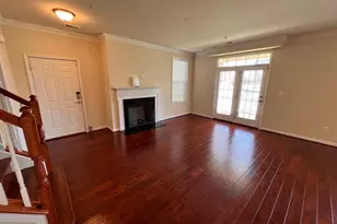 42592 Sunset Ridge Square, Ashburn, VA 20148 - Photo 4