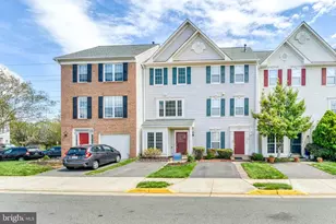 22142 Trailside Square, Sterling, VA 20164 - Photo 2