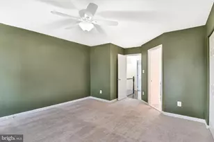22142 Trailside Square, Sterling, VA 20164 - Photo 22