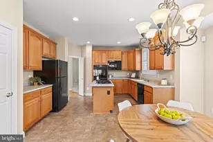 24849 Natural Bridge Pl, Aldie, VA 20105 - Photo 10