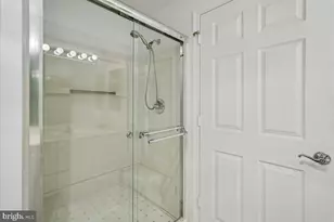 19375 Cypress Ridge Terrace, Leesburg, VA 20176 - Photo 38