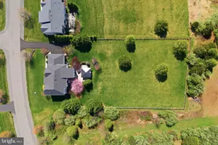 16545 Levade Dr, Leesburg, VA 20176 - Photo 2