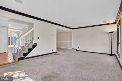 19 Regis Circle, Sterling, VA 20164 - Photo 4