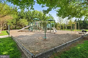 22845 Queensbridge Dr, Ashburn, VA 20148 - Photo 36